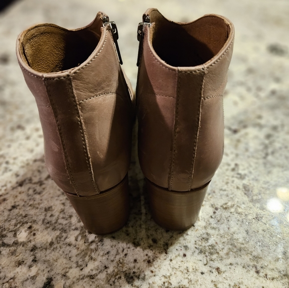 Frye Boots Nora Zip Short Boots Dusty Rose - Picture 4 of 9